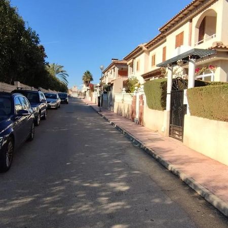 La Casa De La Palmera Apartment Торевиеха Екстериор снимка